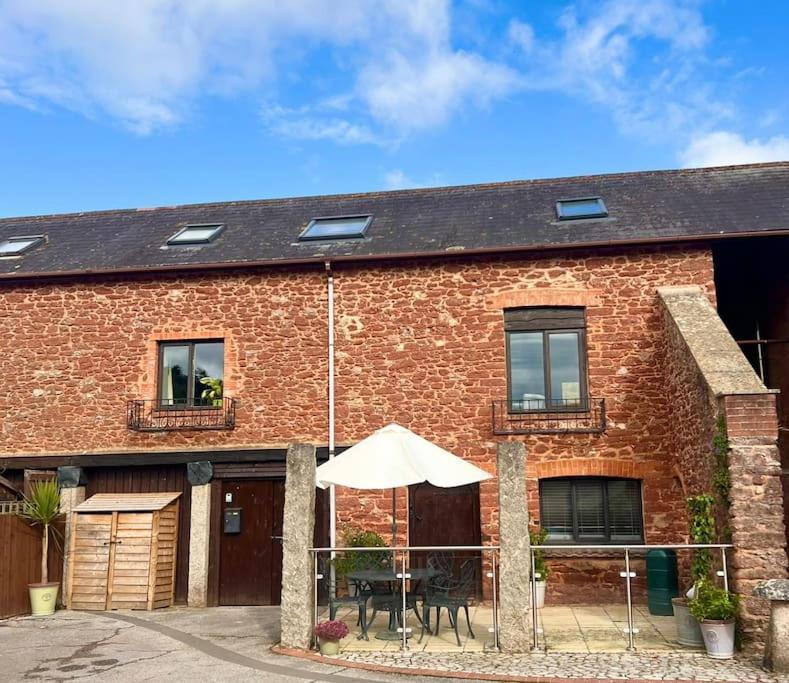 Countryside Converted Barn With Hot Tub Newton Abbot Exterior photo